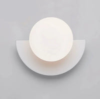 applique-murale-blanche-mur-blanc-eclaire-rosa-glintz