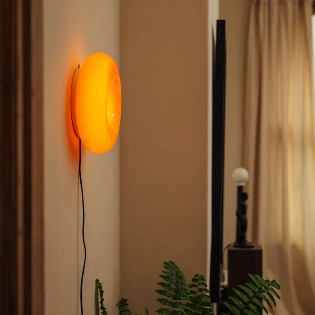retro-lampe-donut-glintz-allume-nuit-de-profil